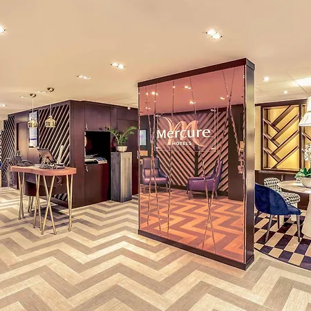 Mercure Paris Arc de Triomphe Etoile-2