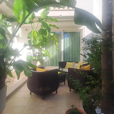 Falli Exclusive Rooms And Breakfast -Boutique B&B--3