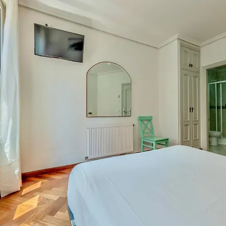 Hostal Costa Coruña-2