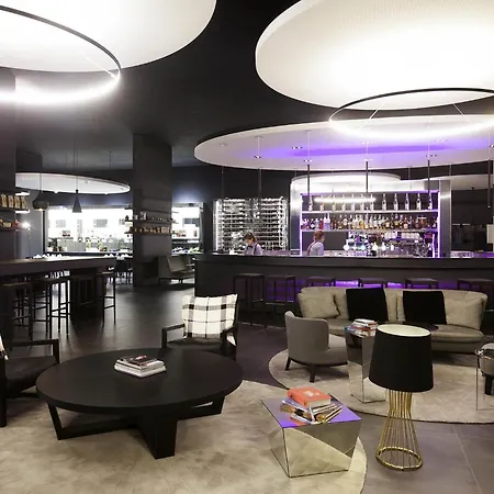 Novotel Basel City-3