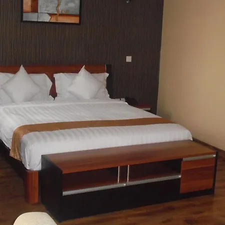 We Hotel And Suites-2