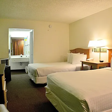 Roomba Inn & Suites At Old Town-2