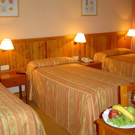 Hostal Laris-3