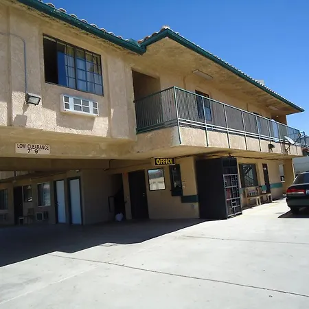 Economy Inn-3