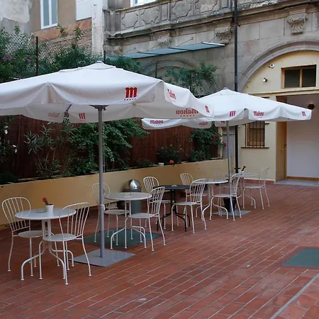 Bcn Home Guest House-3