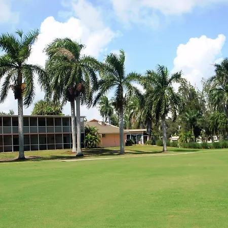 Hollywood Beach Golf Resort-2