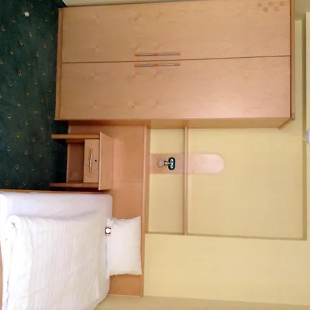 Hotel Garni-3