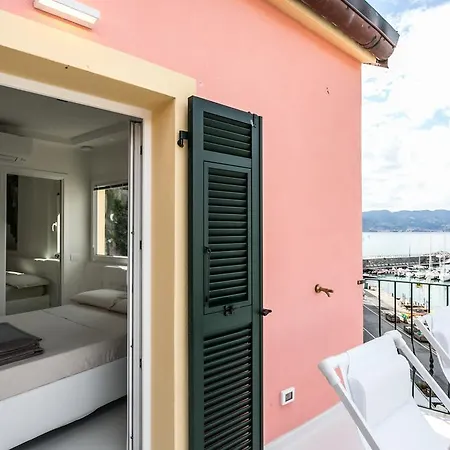 Al Molo Sea View Rooms-2