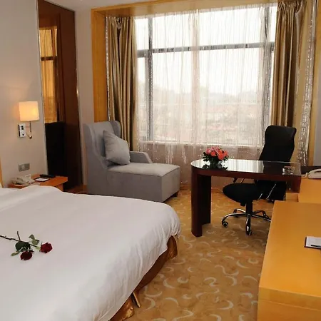 Shanghai Sky Rainbow Hotel-2
