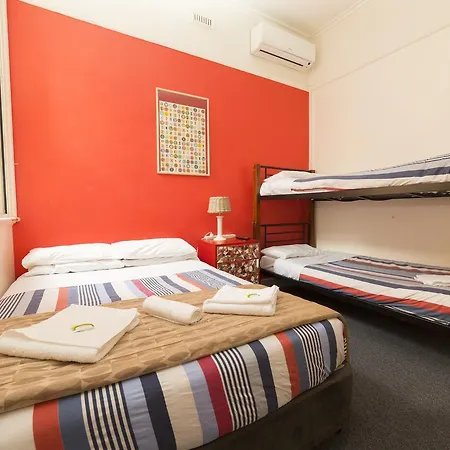 Tassie Backpackers At The Brunswick Hotel-2