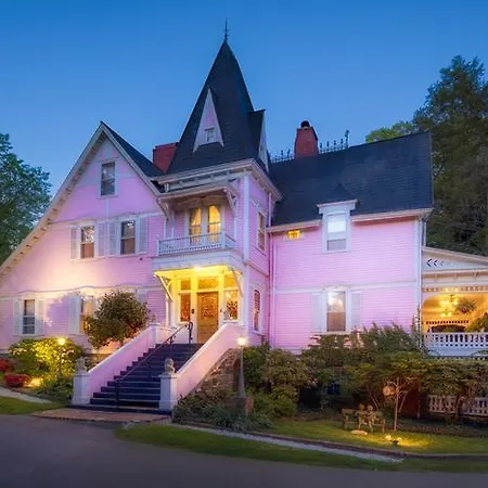 Cedar Crest Inn-2