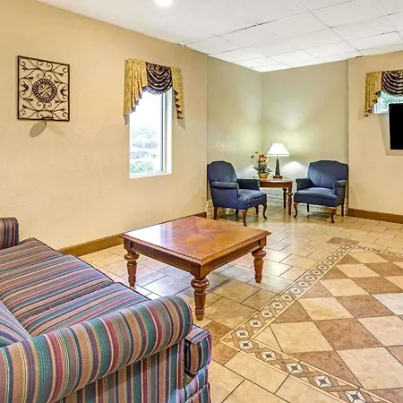 Adrian Inn-2