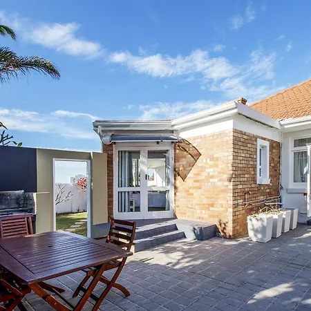 Emabaleni Guest House Pty Ltd-3