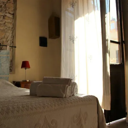 Sant Efisio Host-2