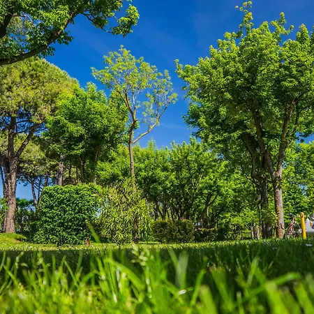 Camping Village Garden Paradiso-2
