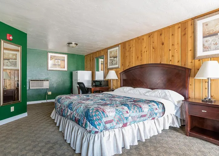 Cedar Lodge Motor Inn