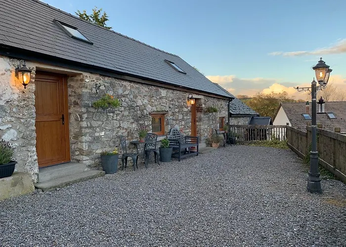 The Reindeer Retreat Daisy Double Bed & Breakfast Carmarthen