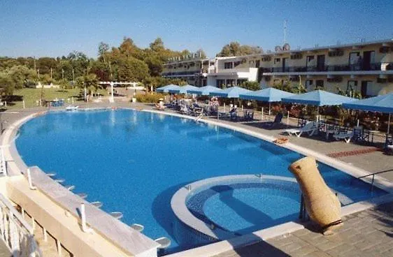 Lintzi Hotel Arkoudi