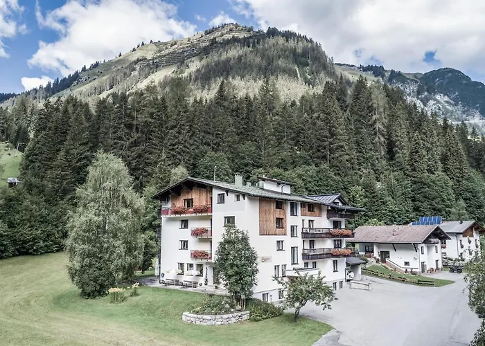 Vera Monti Holzgau
