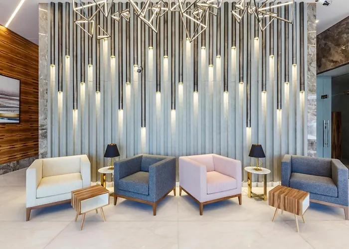 S19 Hotel-Al Jaddaf Metro Station