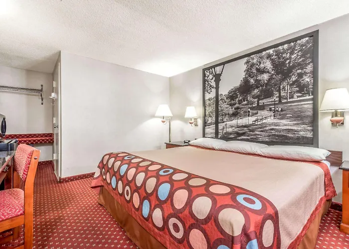 Super 8 By Wyndham North Bergen Nj/Nyc Area