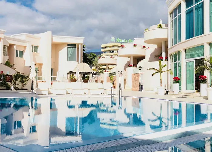 Flamingo Suites Boutique Hotel