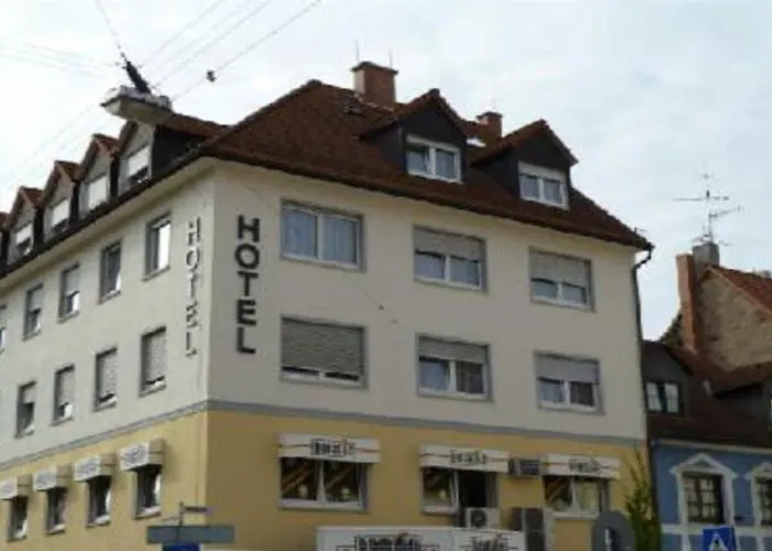 Hotel Domino