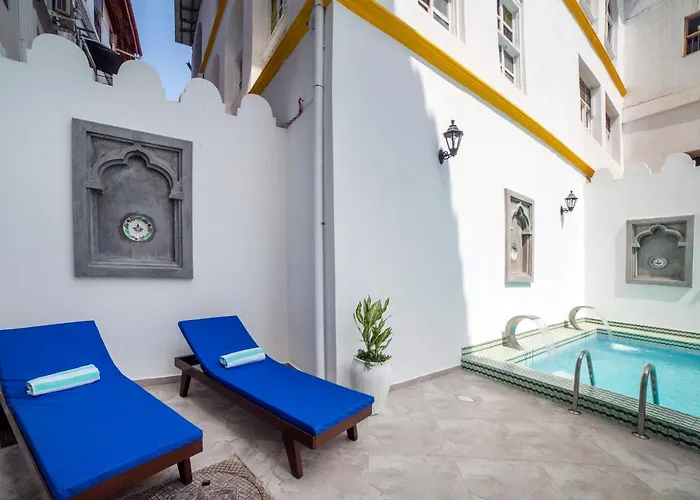 Tembo Palace Hotel