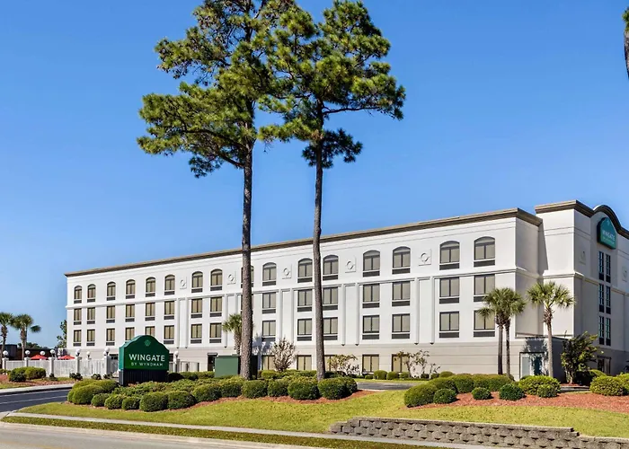 Wingate By Wyndham Wilmington Hotel