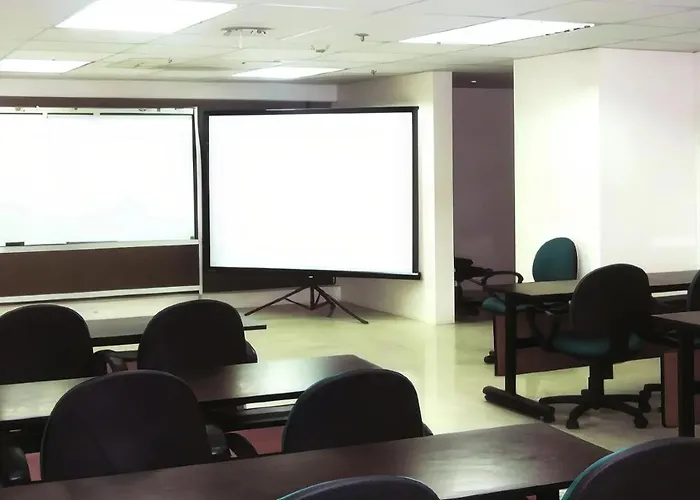 Go Hotels Plus Mandaluyong