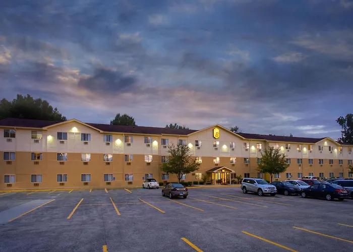 Super 8 By Wyndham Cromwell/Middletown Hotel