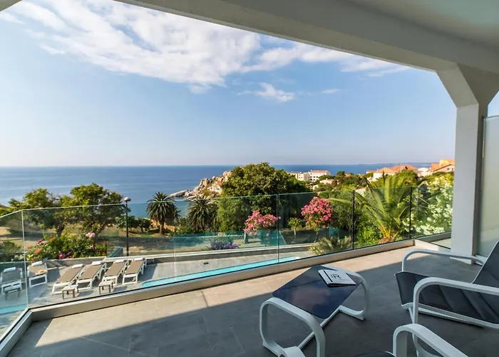 Hotel Villa R