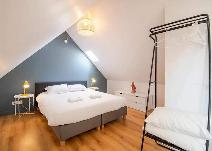Comfort And Modernity In A Townhouse Tours