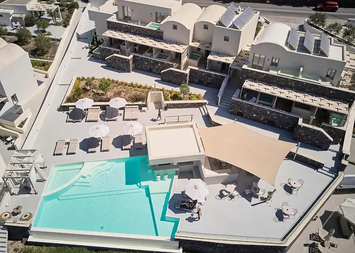 Adorno Oia Hotel