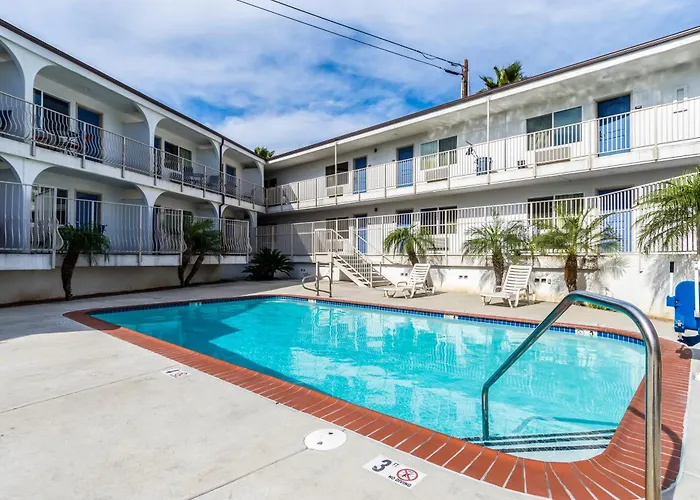 Pacific Inn