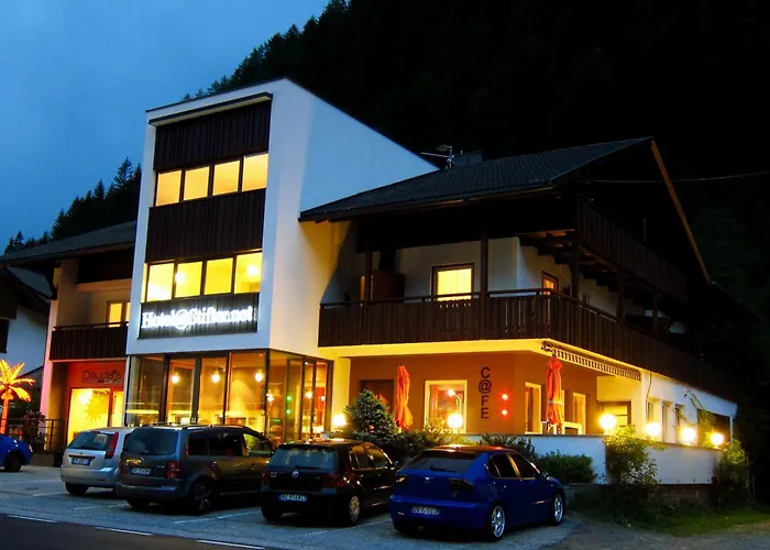 Hotel Stifter Luttach