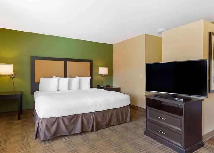 Extended Stay America Suites - Phoenix - Chandler - E Chandler Blvd