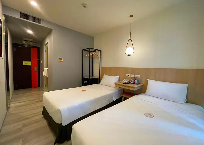 Go Hotels Plus Mandaluyong