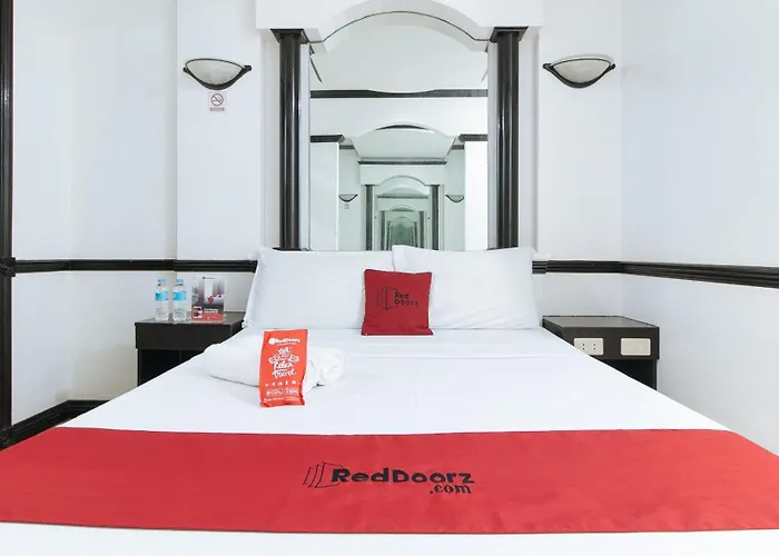 Reddoorz Plus At Villa Gloria Taguig