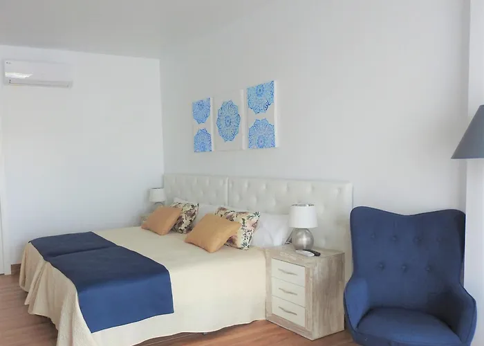 Sandra Rooms