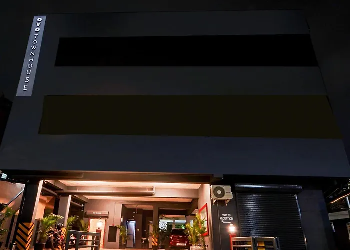 Townhouse Inn24 Airport
