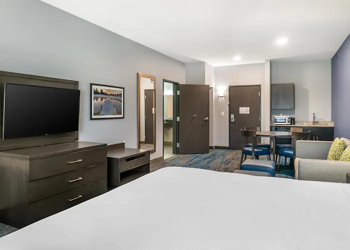 Comfort Inn & Suites Adrian