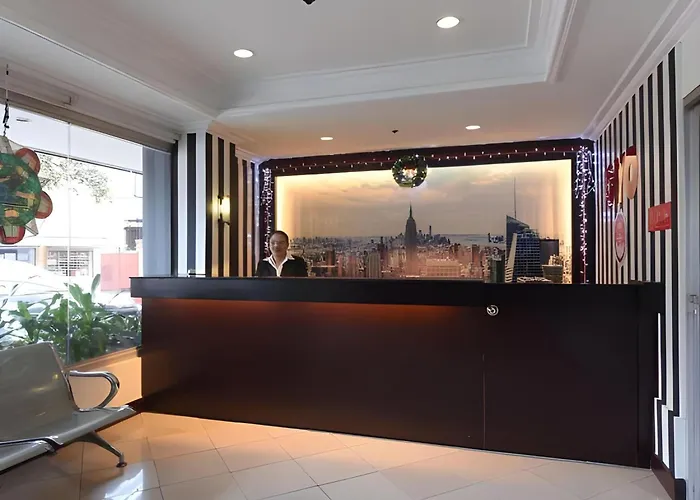 Oyo 115 Northridge Mansions Hotel Quezon City