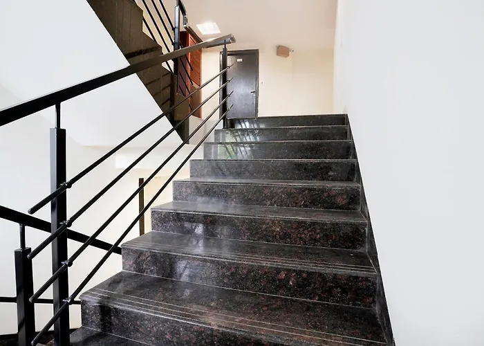 Fabhotel Kamran Residency - Nr Lbs Marg