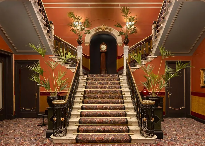 Hotel Des Indes - The Leading Hotels Of The World
