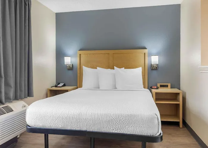 Extended Stay America Suites - Arlington - Six Flags