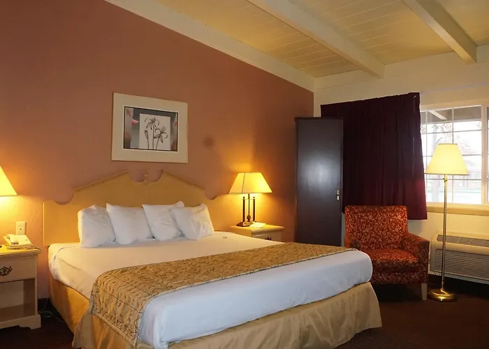Americas Best Value Inn & Suites Oroville