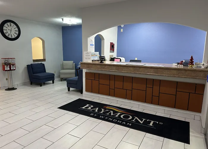 Baymont By Wyndham Omaha Sw