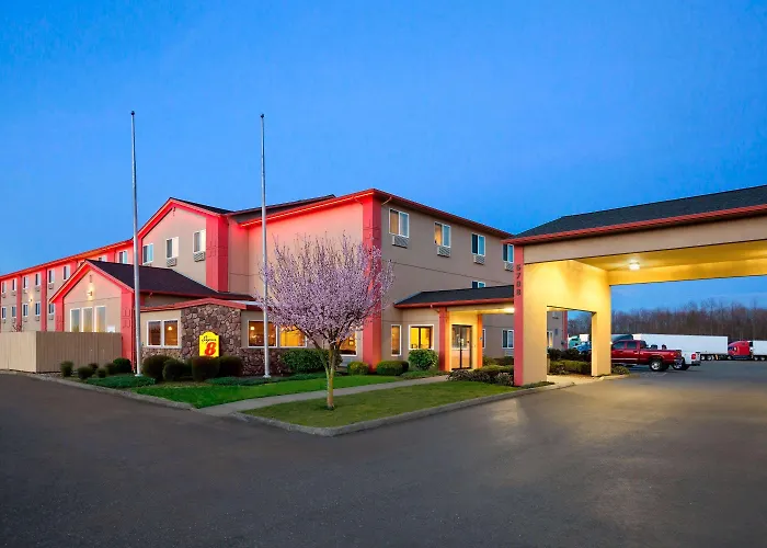 Super 8 By Wyndham Bellingham Airport/Ferndale