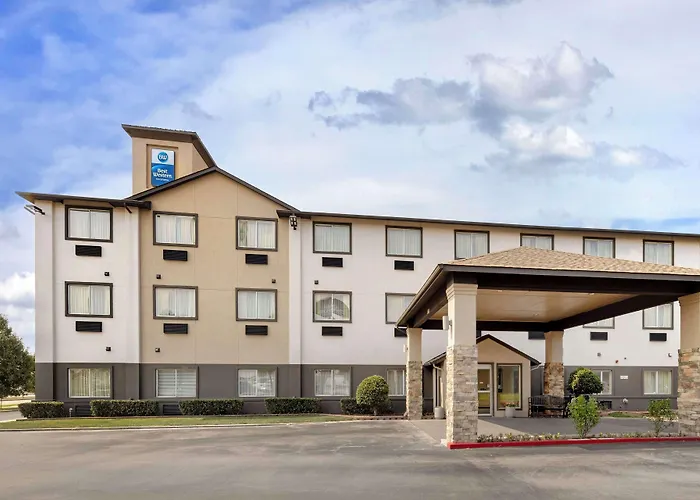 Best Western Greentree Inn & Suites Moore